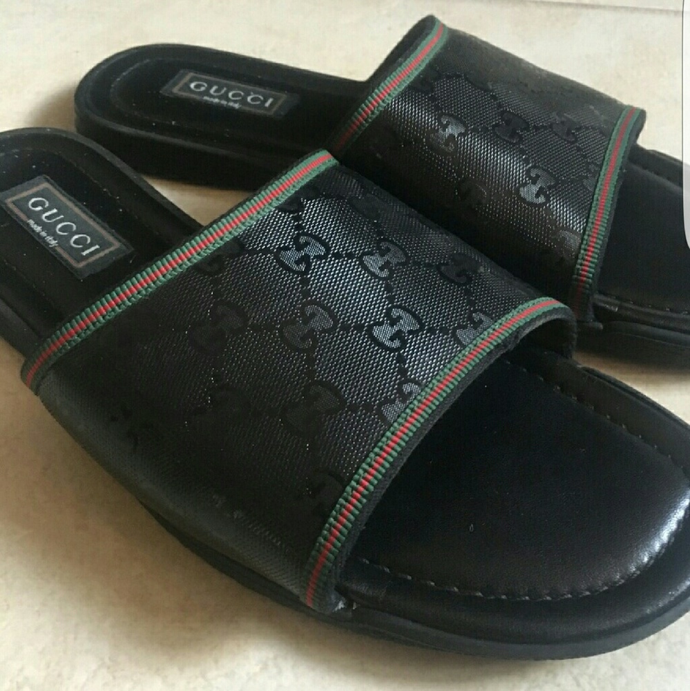 Gucci flip flops